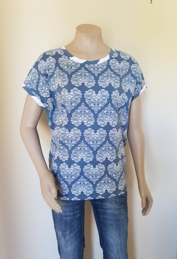 Slouchy Tee - Diamond / Heart