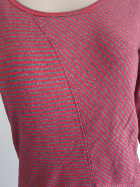 Velocity Red / Charcoal Stripe Top